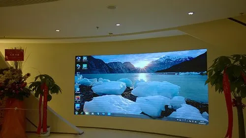 Indoor Screens